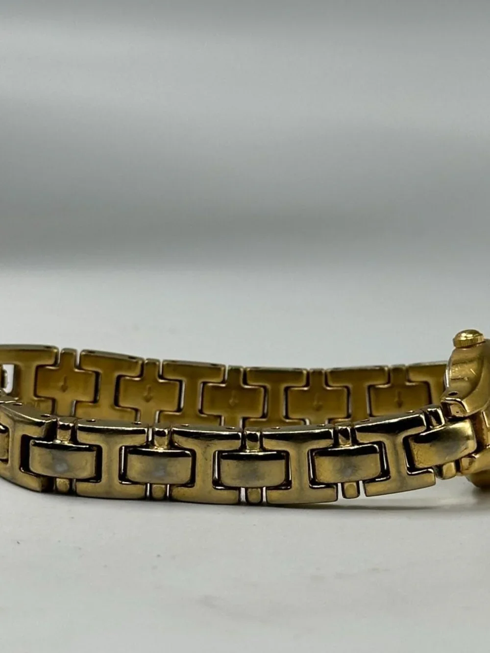 Seiko Watch Women Gold Tone Black Dial Oval Dial 1N01-0CS0 New Battery 6.75